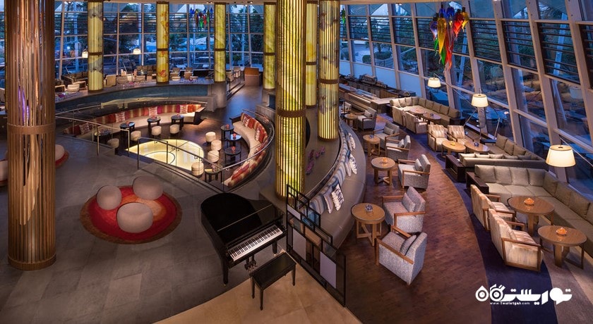 نمای رستوران پالم کورت